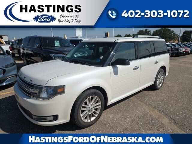2019 Ford Flex SEL — photo 1 of 13