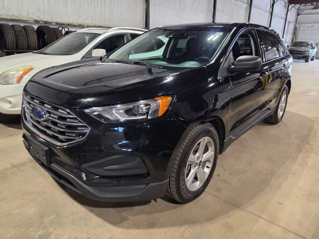 2019 Ford Edge SE — photo 1 of 33