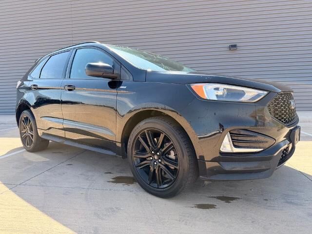 2021 Ford Edge ST-Line — photo 1 of 13