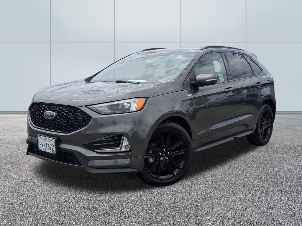 2020 Ford Edge ST Line — photo 1 of 1