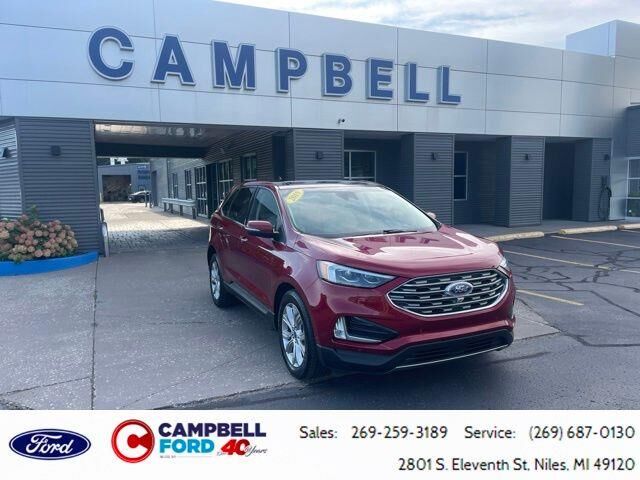 2019 Ford Edge Titanium — photo 1 of 13
