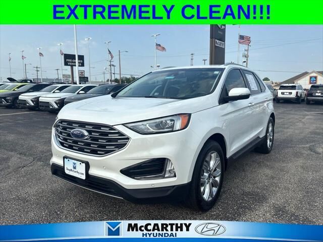 2020 Ford Edge Titanium — photo 1 of 13