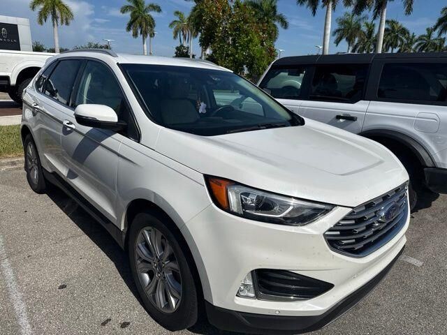 2020 Ford Edge Titanium — photo 1 of 26