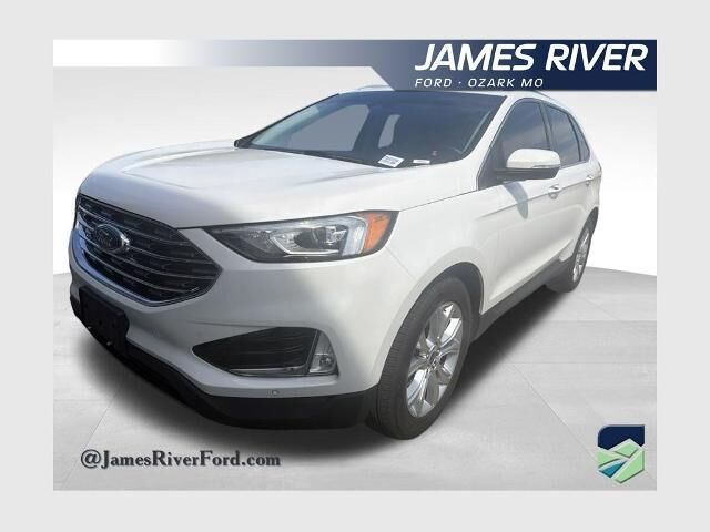 2020 Ford Edge Titanium — photo 1 of 13