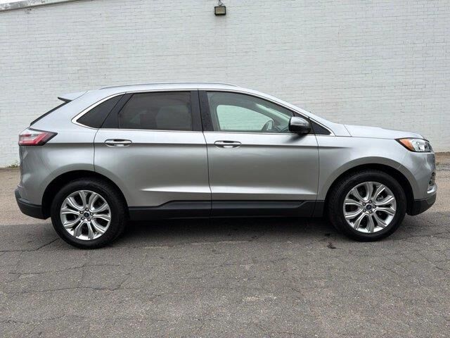 2020 Ford Edge Titanium — photo 1 of 70