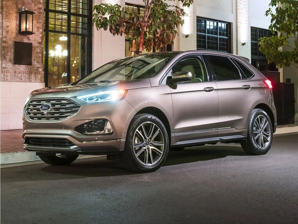 2019 Ford Edge Titanium — photo 1 of 1