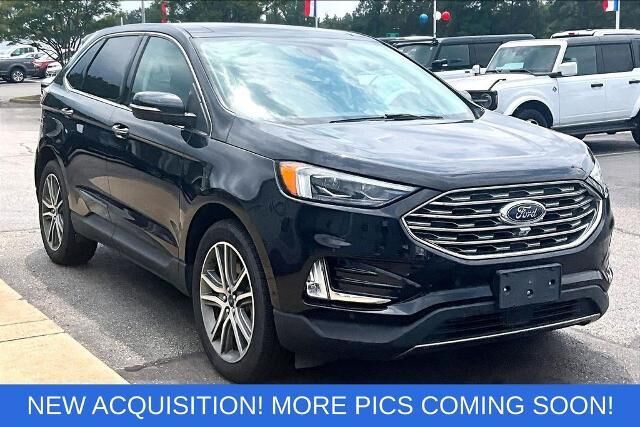 2021 Ford Edge Titanium — photo 1 of 14