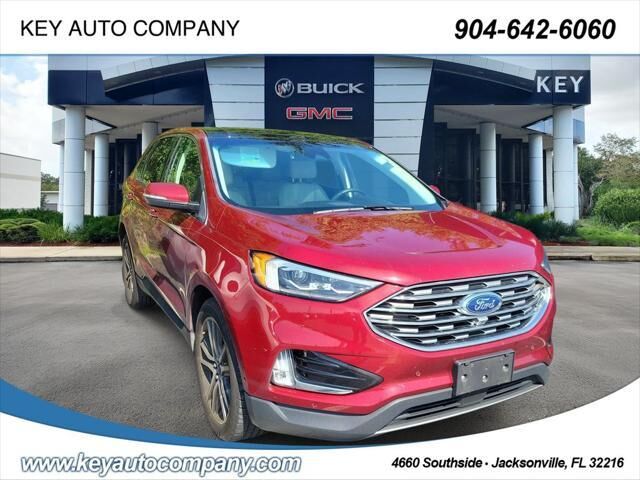 2019 Ford Edge Titanium — photo 1 of 4