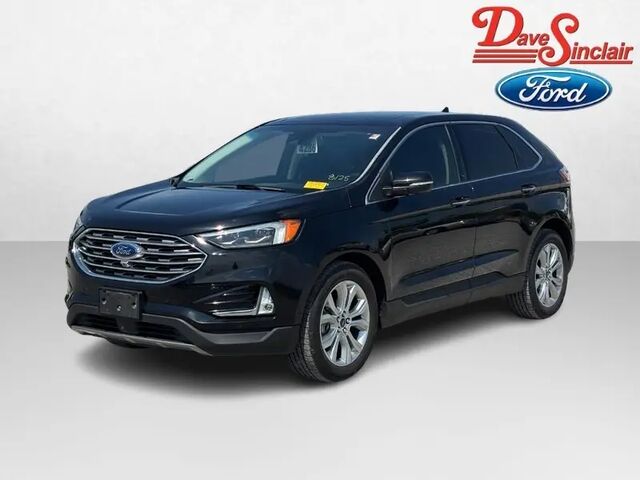 2020 Ford Edge Titanium — photo 1 of 37