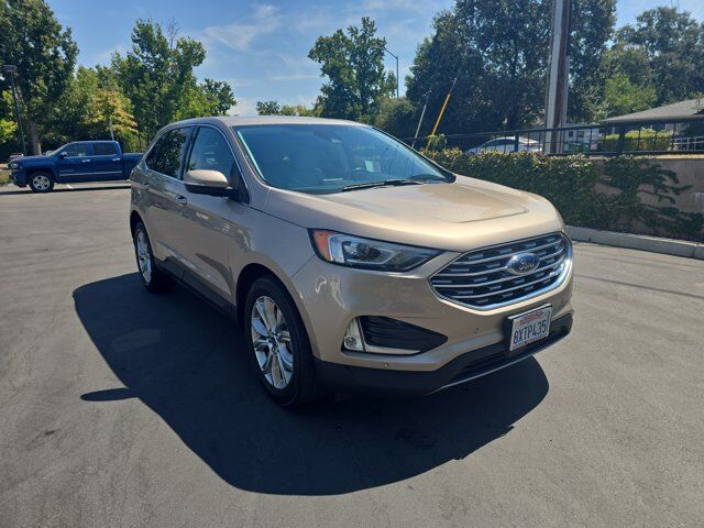 2021 Ford Edge Titanium — photo 1 of 24