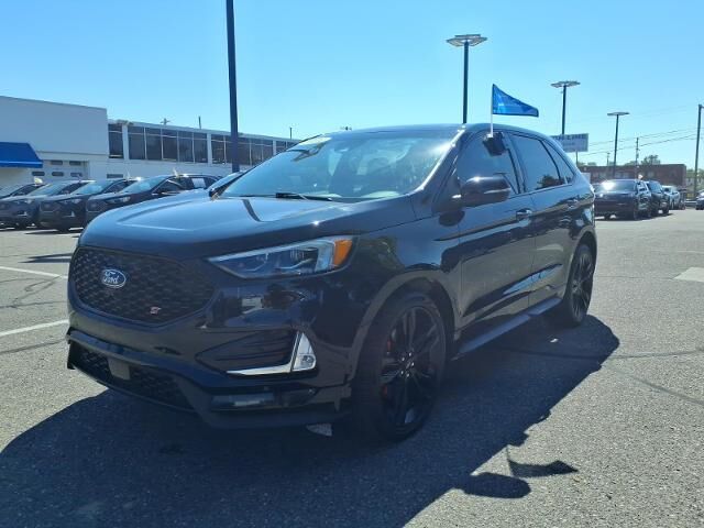 2021 Ford Edge ST — photo 1 of 26