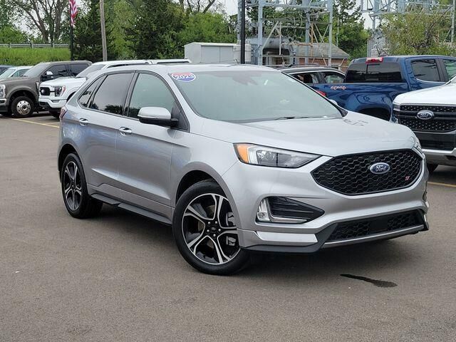 2023 Ford Edge ST — photo 1 of 26