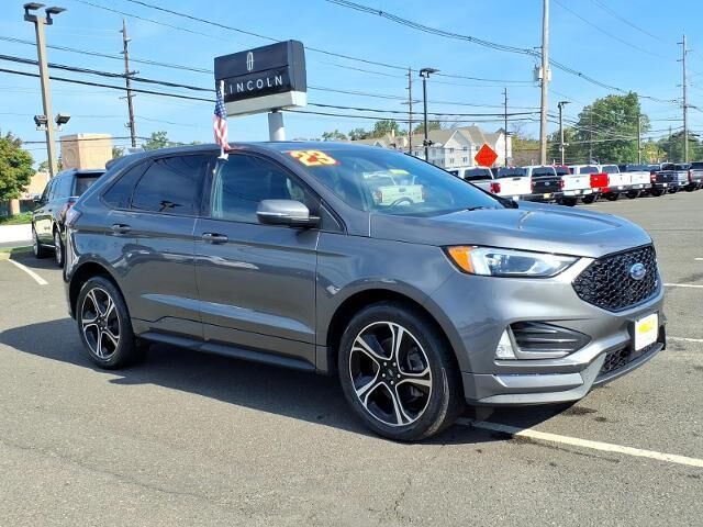 2023 Ford Edge ST