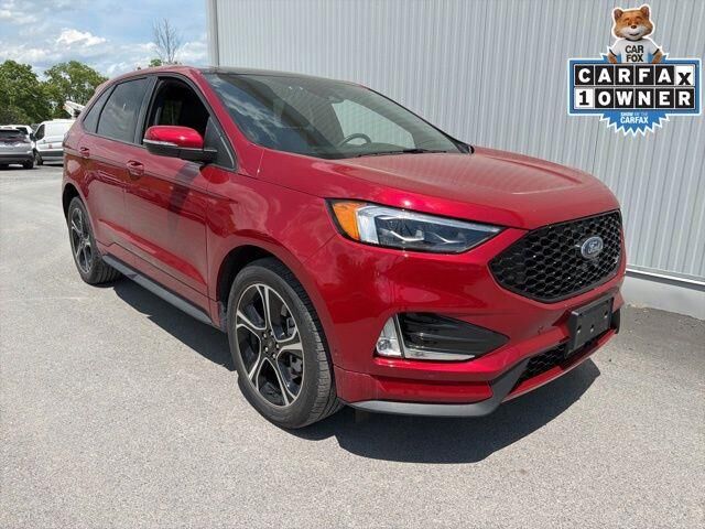 2023 Ford Edge ST — photo 1 of 9