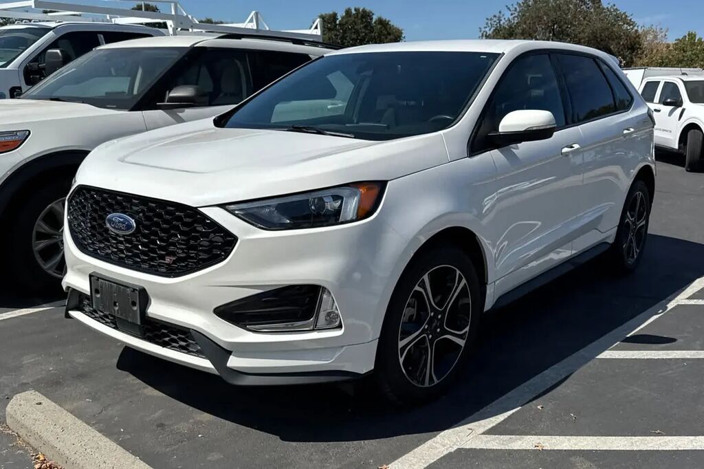2023 Ford Edge ST — photo 1 of 15