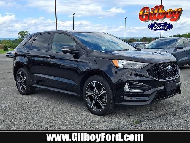 2022 Ford Edge ST — photo 1 of 13