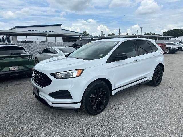 2022 Ford Edge SE — photo 1 of 26