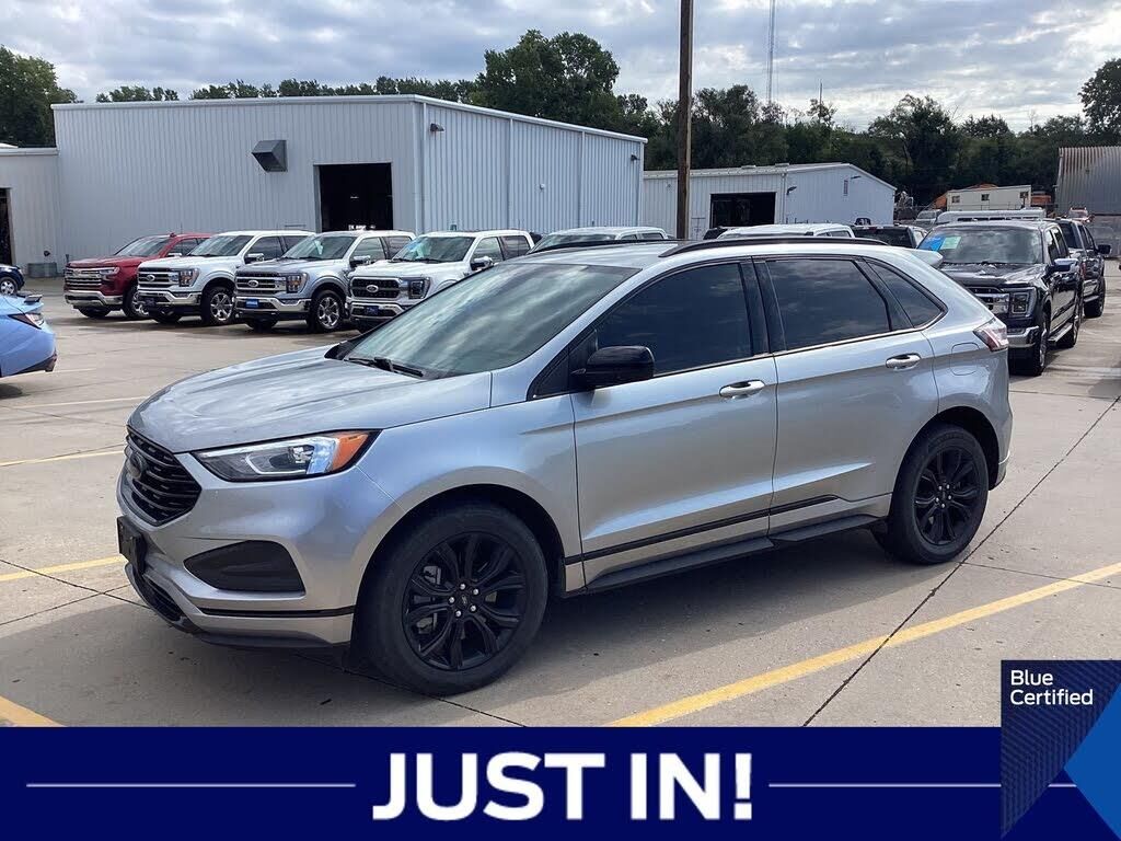 2022 Ford Edge SE — photo 1 of 1