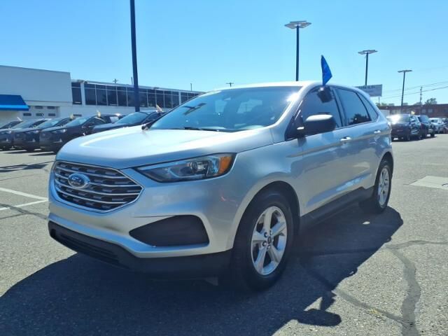 2019 Ford Edge SE — photo 1 of 26