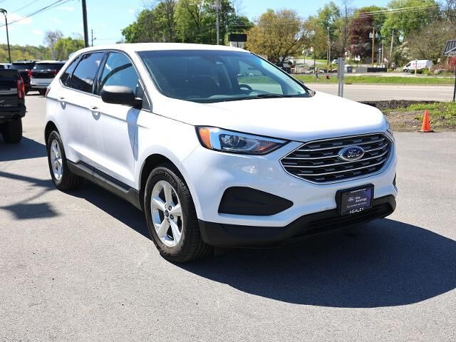 2020 Ford Edge SE — photo 1 of 13