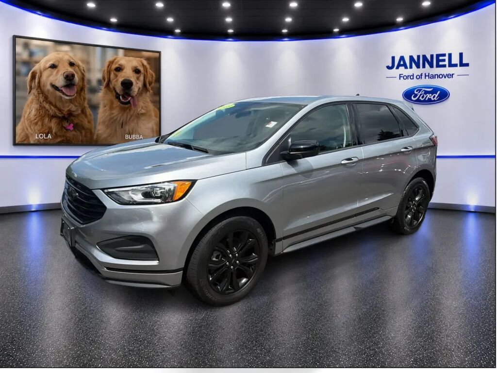 2023 Ford Edge SE — photo 1 of 17