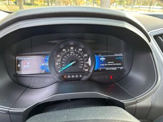 2023 Ford Edge SE