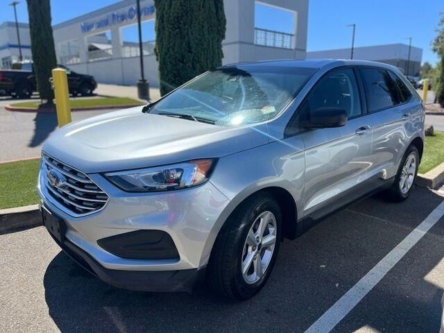 2020 Ford Edge SE — photo 1 of 25
