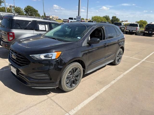2022 Ford Edge SE — photo 1 of 7