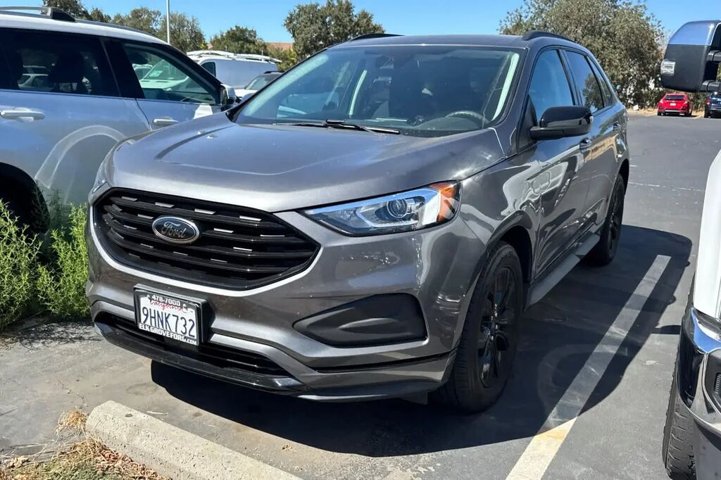 2023 Ford Edge SE — photo 1 of 2