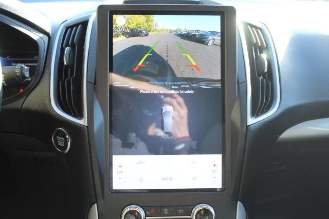 2023 Ford Edge SE