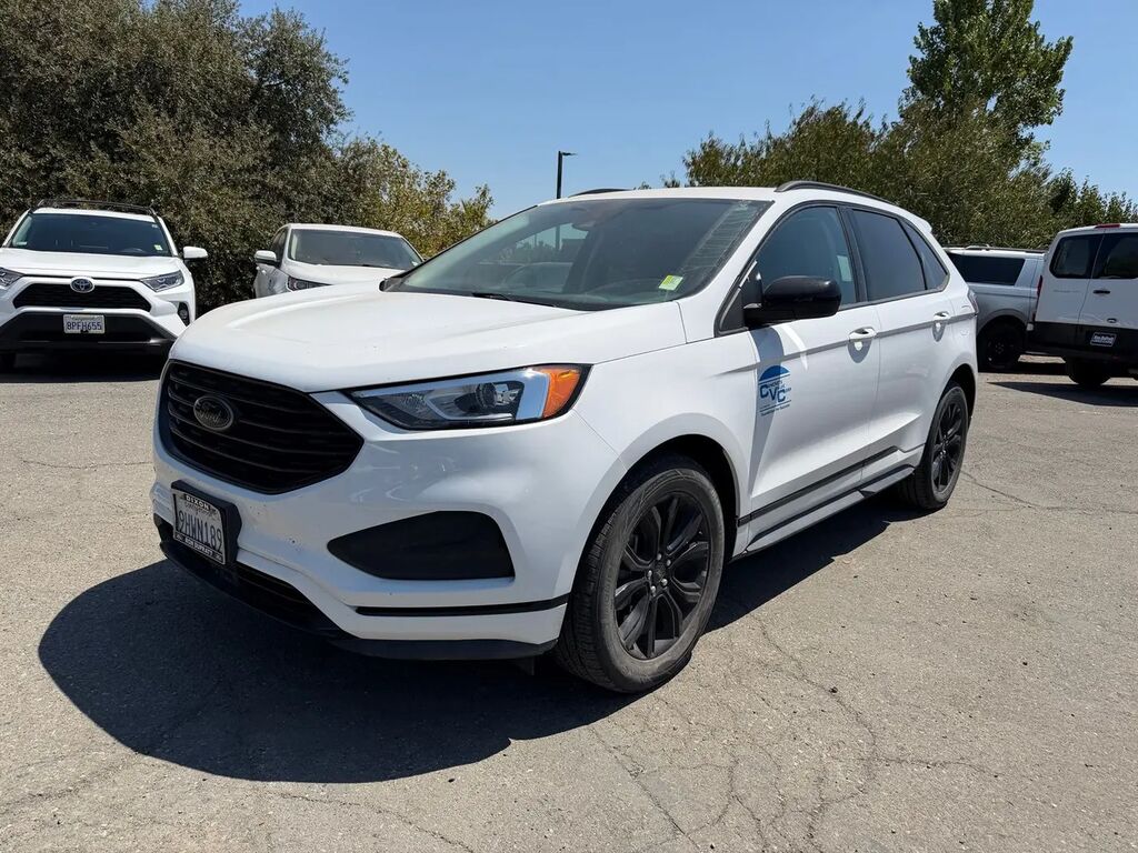 2023 Ford Edge SE — photo 1 of 50