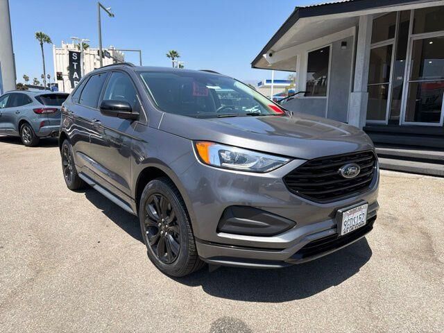 2023 Ford Edge SE — photo 1 of 39