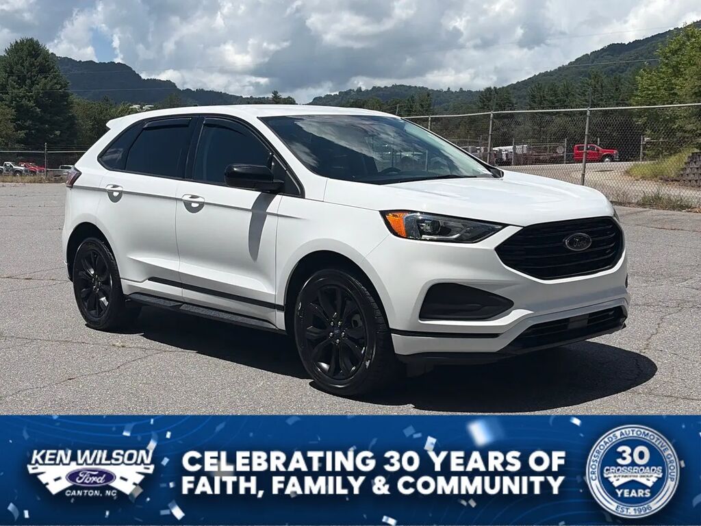 2023 Ford Edge SE — photo 1 of 14