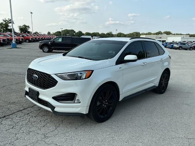 2022 Ford Edge ST-Line — photo 1 of 39