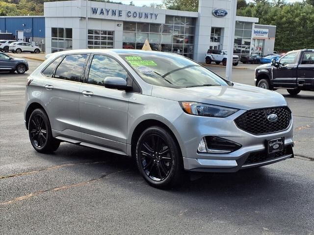 2022 Ford Edge ST-Line — photo 1 of 13