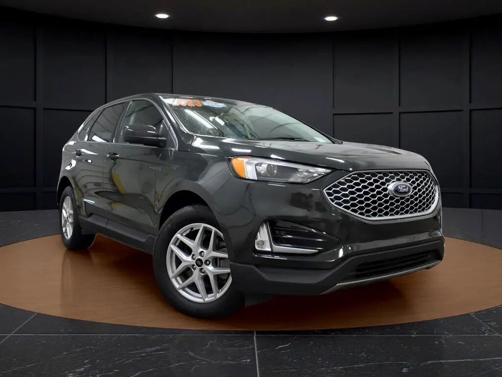 2023 Ford Edge SEL — photo 1 of 16
