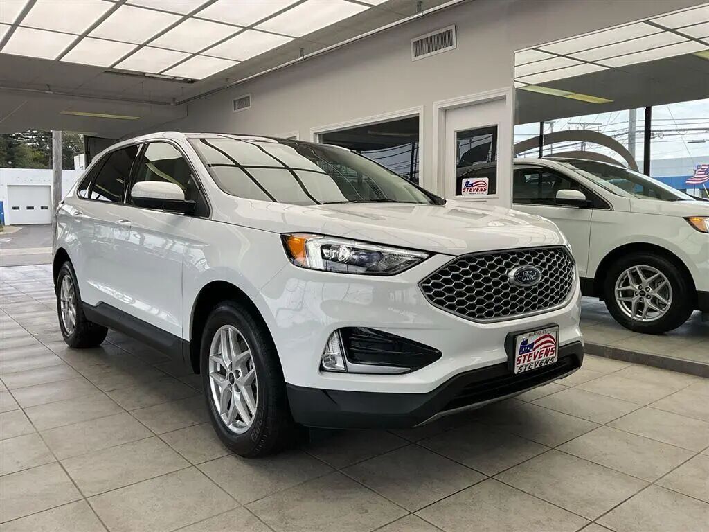 2024 Ford Edge SEL — photo 1 of 13