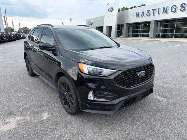 2024 Ford Edge ST-Line — photo 1 of 12