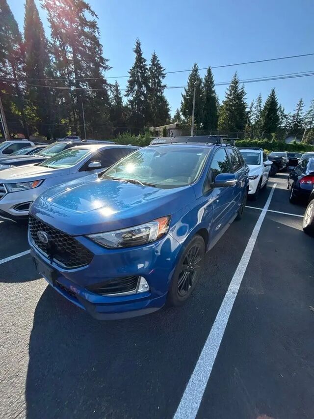 2020 Ford Edge ST Line — photo 1 of 6