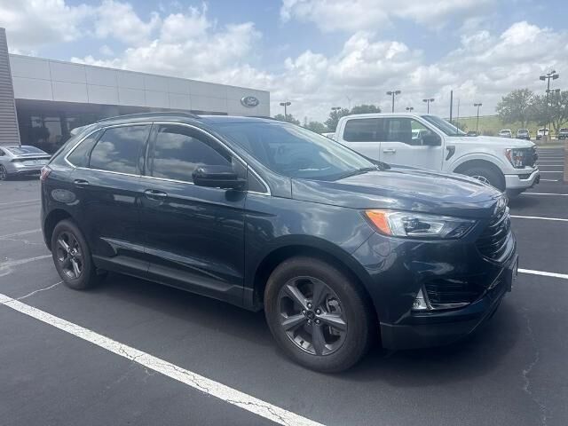 2022 Ford Edge SEL — photo 1 of 1