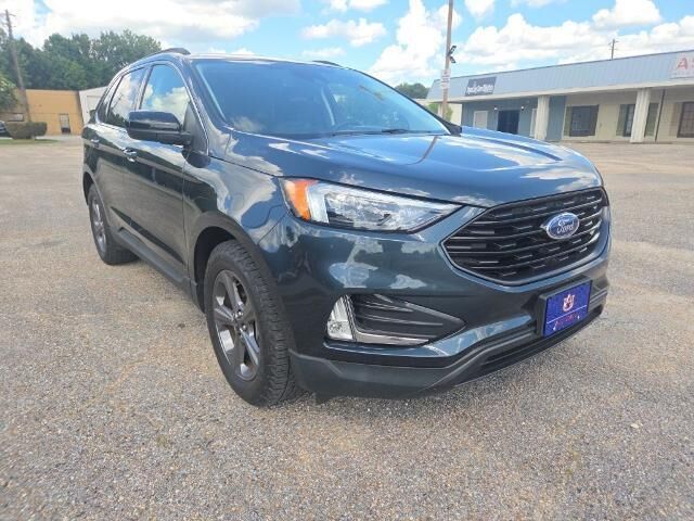 2022 Ford Edge SEL — photo 1 of 2