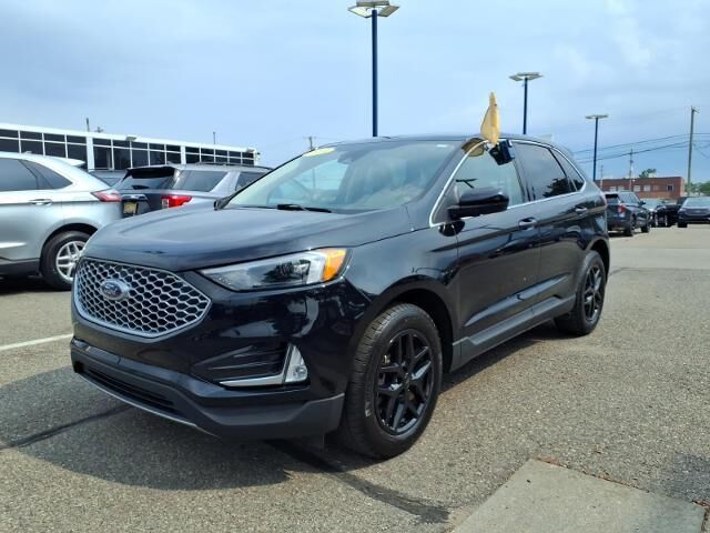 2024 Ford Edge SEL — photo 1 of 13