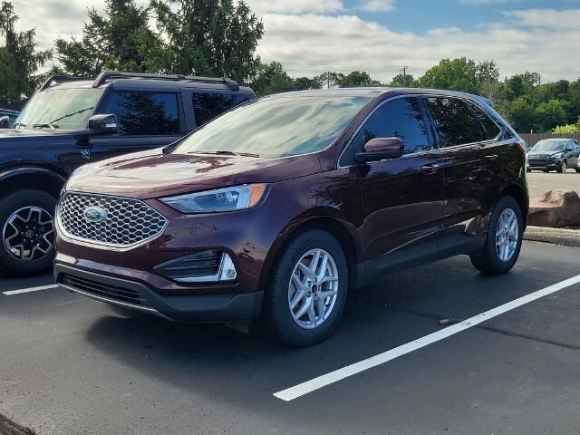 2023 Ford Edge SEL — photo 1 of 4