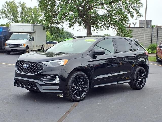 2024 Ford Edge ST-Line — photo 1 of 26