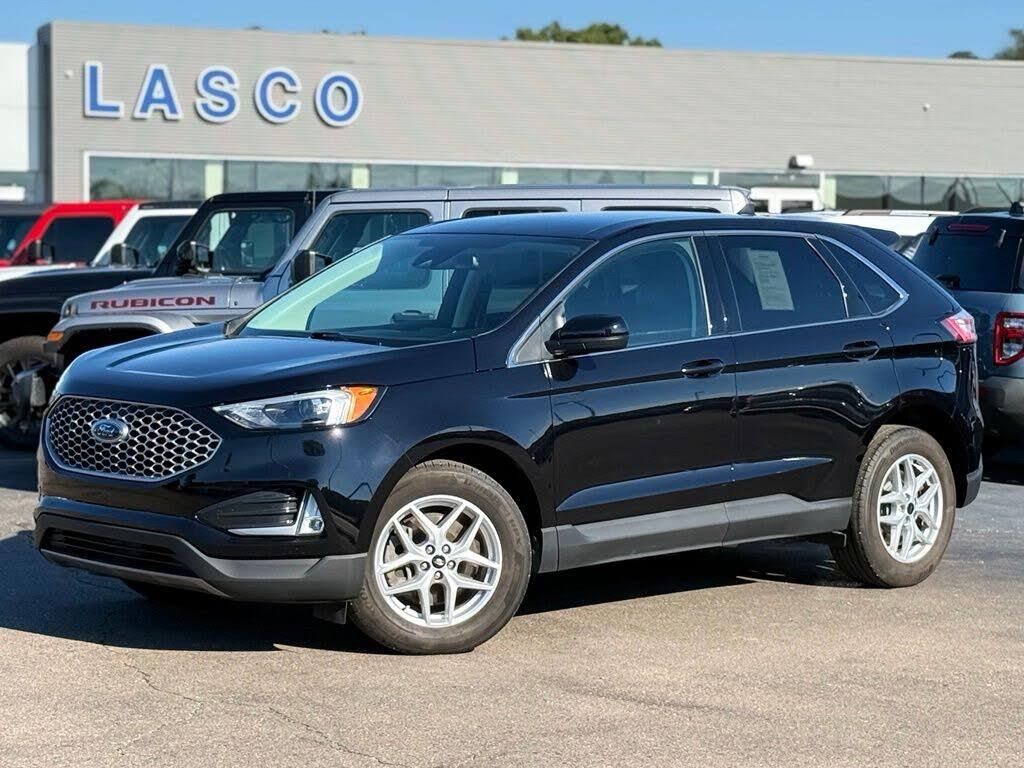 2024 Ford Edge SEL — photo 1 of 1