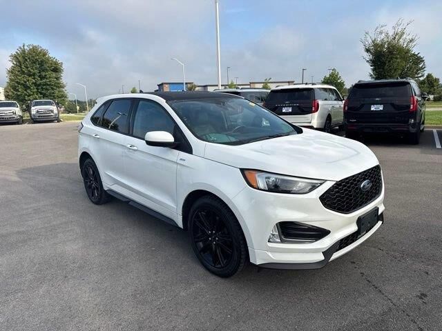 2022 Ford Edge ST-Line — photo 1 of 26