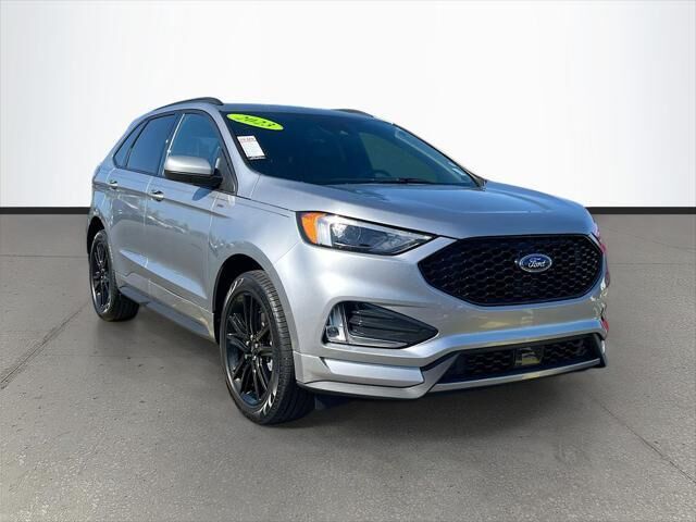 2023 Ford Edge ST-Line — photo 1 of 65