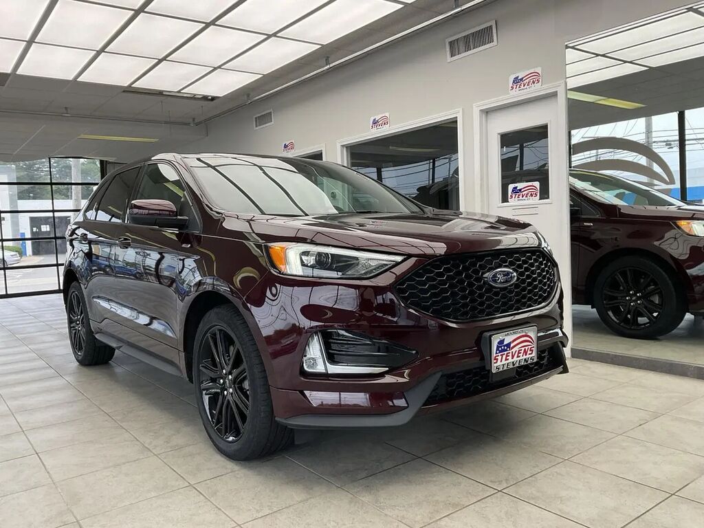 2021 Ford Edge ST-Line — photo 1 of 13