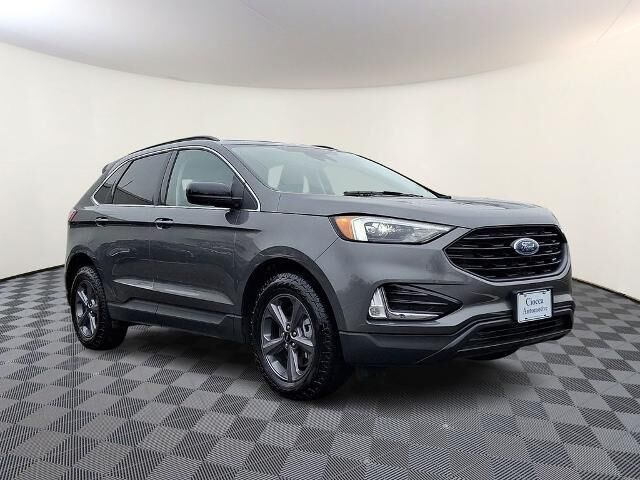 2022 Ford Edge SEL — photo 1 of 12