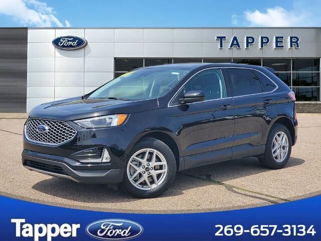 2023 Ford Edge SEL — photo 1 of 12